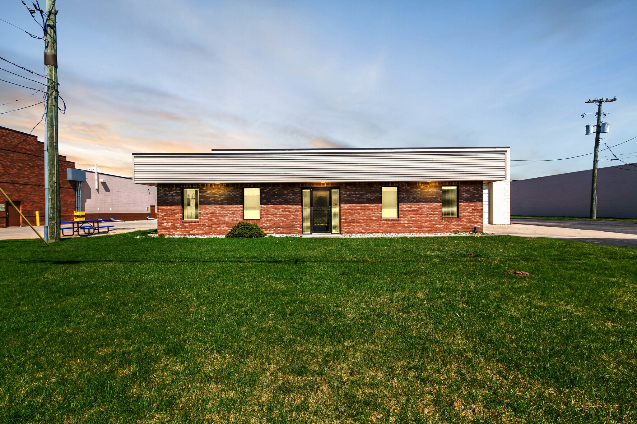 150 E Pond Dr Romeo, MI 48065 Industrial Property for Sale on