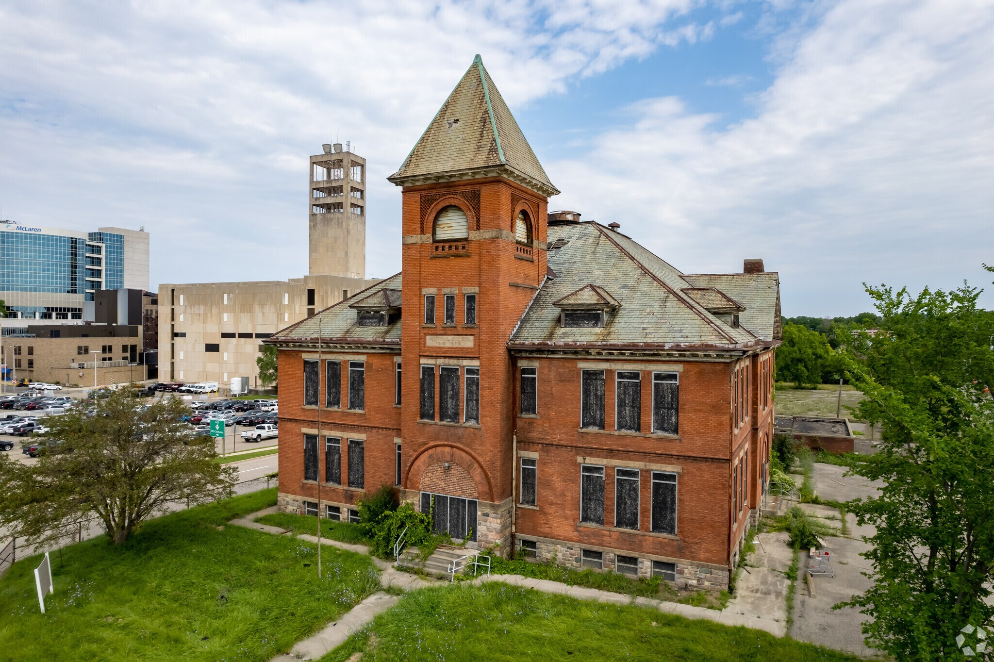 47700 Woodward Ave, Pontiac, MI for Rent