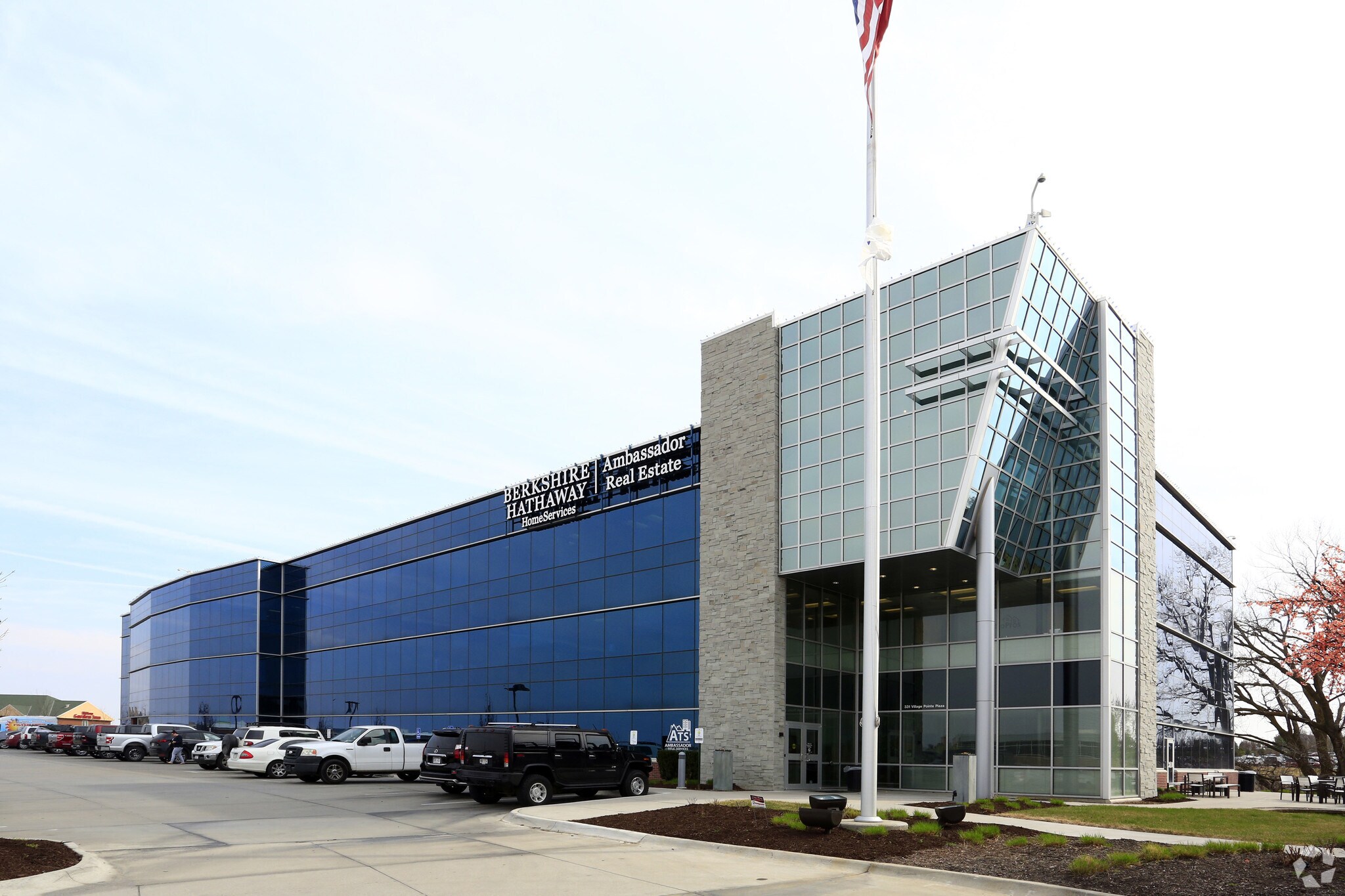 331 Village Pointe Plz, Omaha, NE for Rent