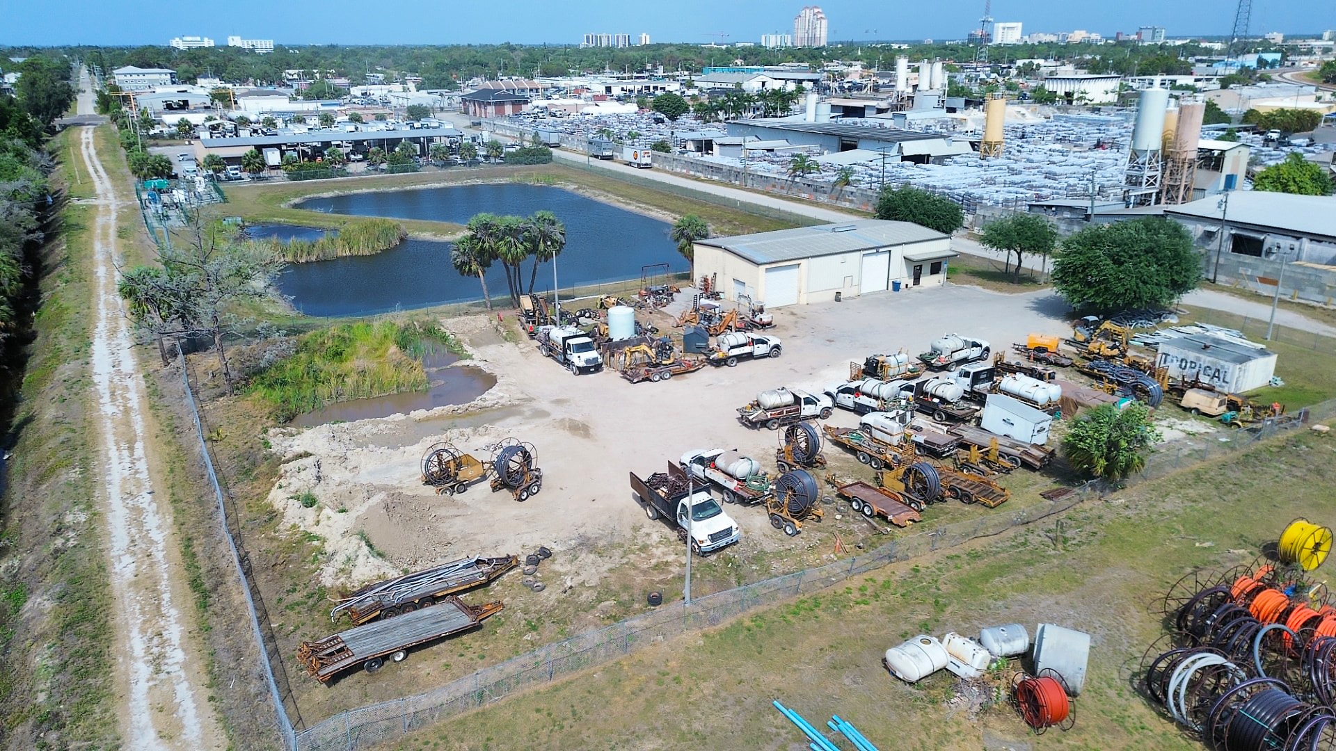 2740 Katherine St, Fort Myers, FL for Sale