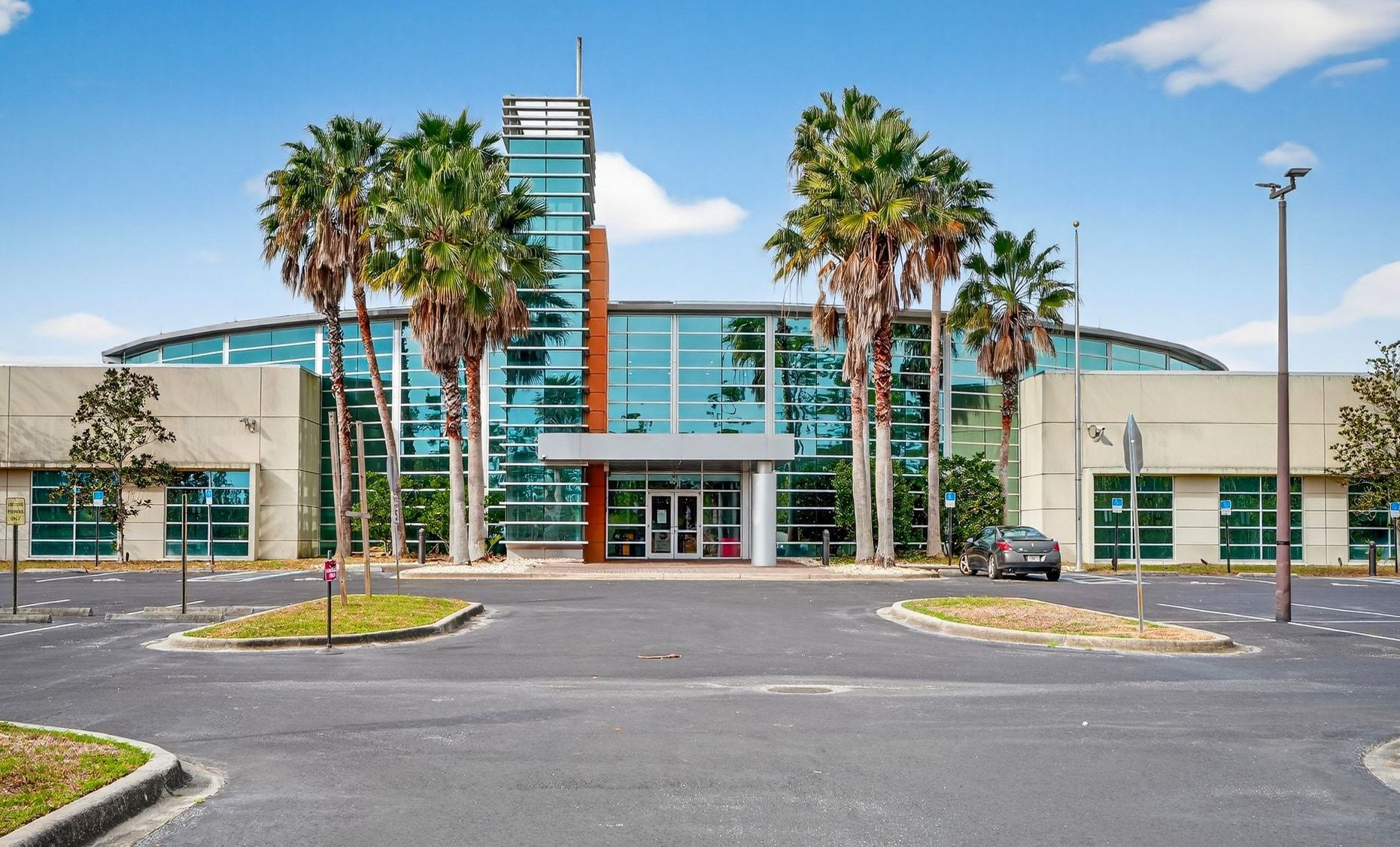 470 Destination Daytona Ln, Ormond Beach, FL for Sale