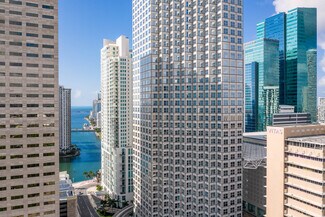 Miami, FL Coworking Space - 200 S Biscayne Blvd