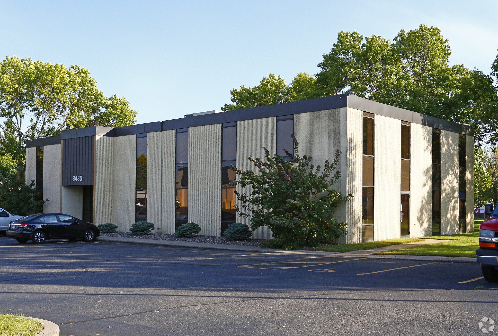 3435 Washington Dr, Eagan, MN for Rent