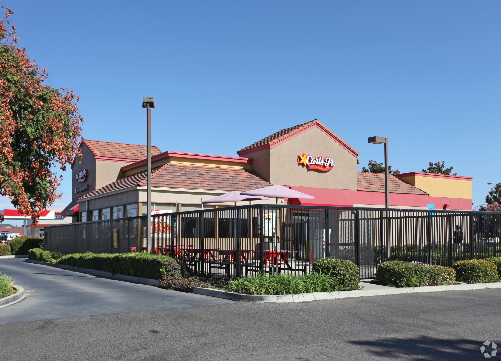 818 W Shaw Ave, Clovis, CA for Rent