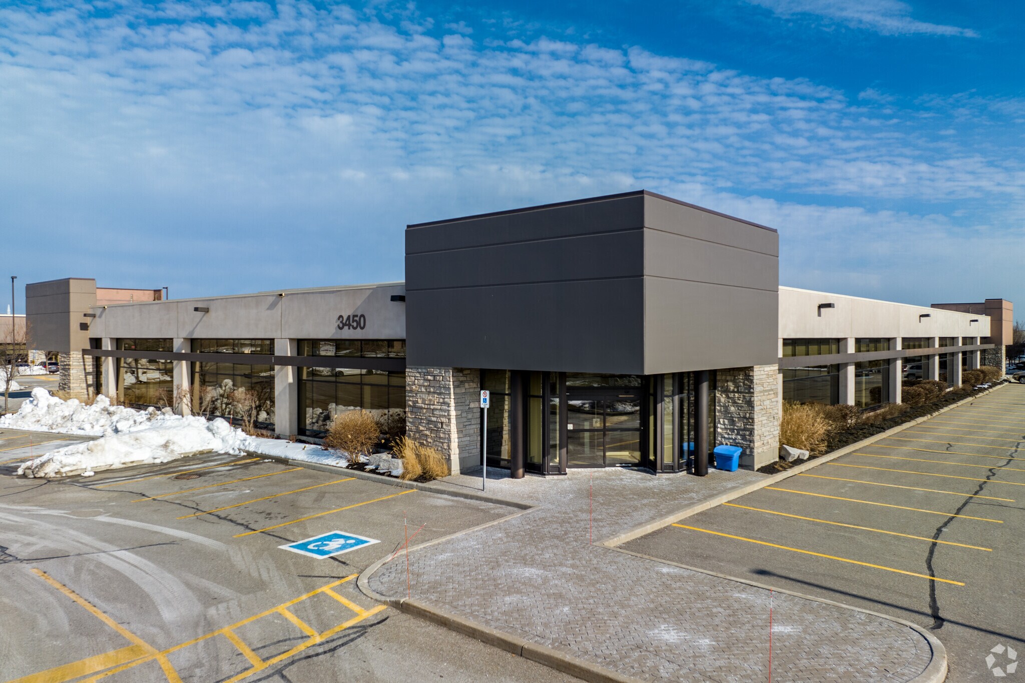 3450 Superior Ct, Oakville, ON for Rent