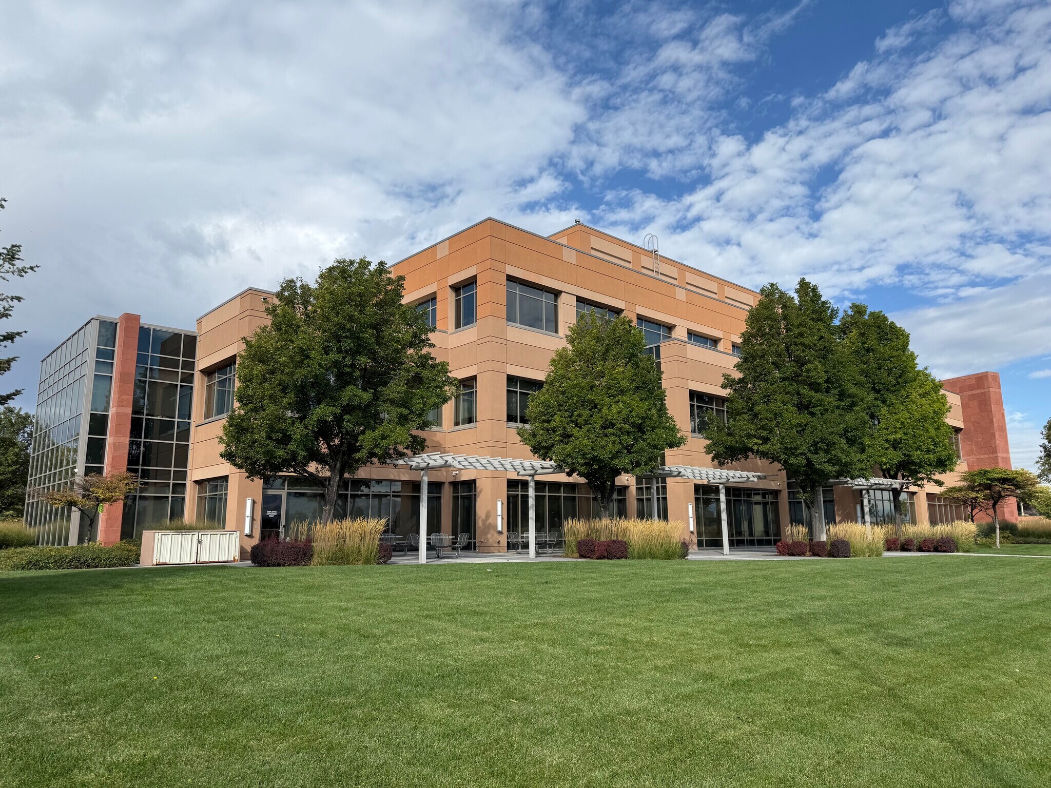 2479 S Lake Park Blvd, West Valley City, UT for Sale
