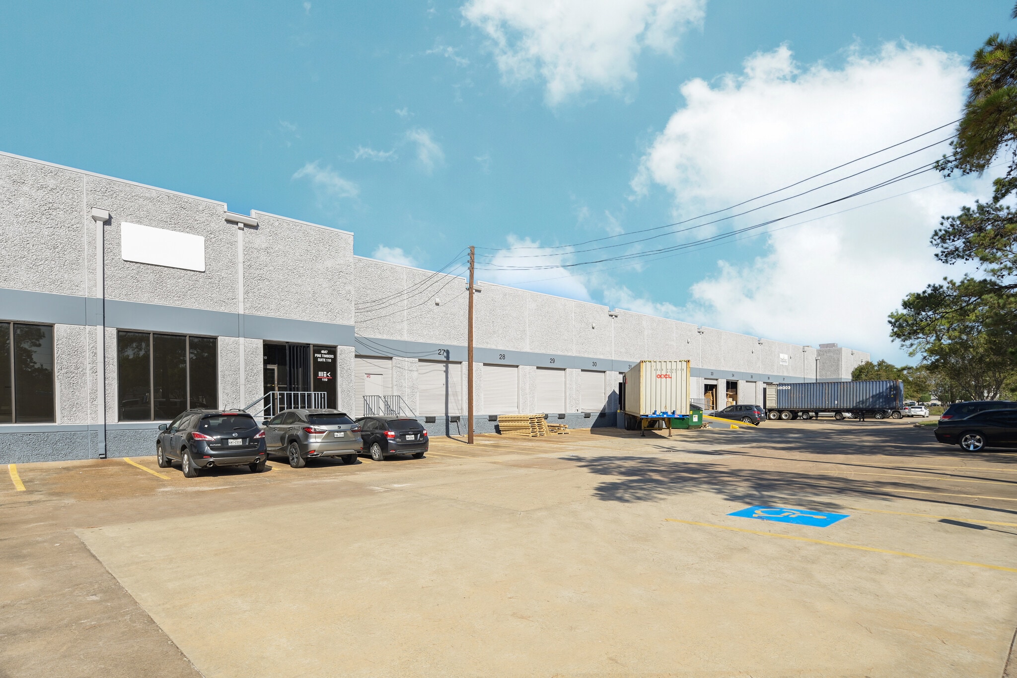 4647 Pine Timbers St, Houston, TX for Rent