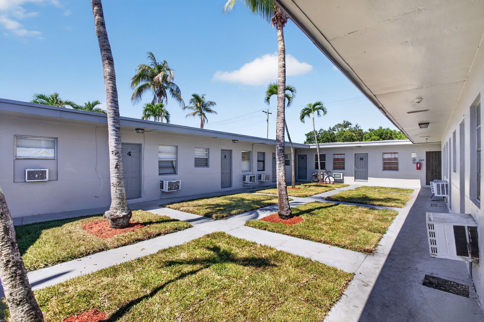 821-825 NW 10th Ter, Fort Lauderdale, FL for Sale