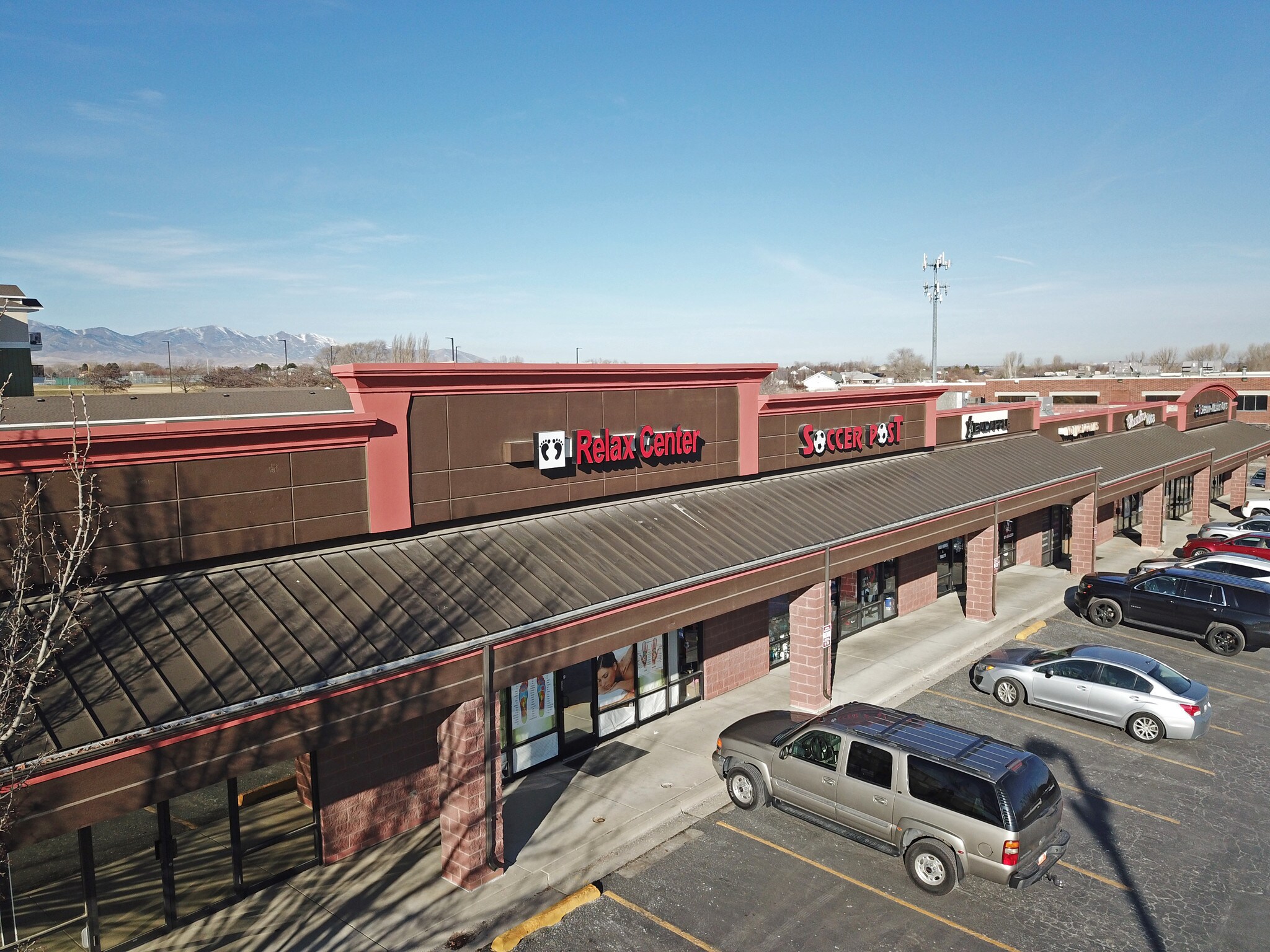 1031010384 S Redwood Rd South Jordan, UT 84095 Shopping Center