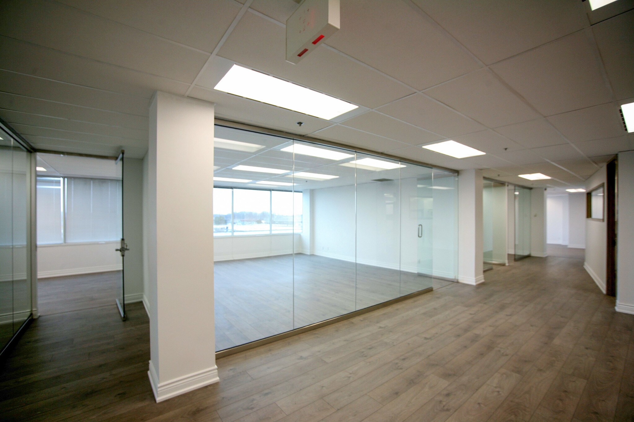 970 Lawrence Ave W, Toronto, ON for Rent