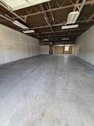Colorado Springs, CO Flex - 5905-5923 N Nevada Ave