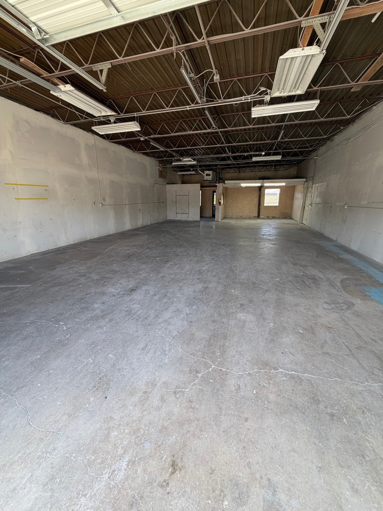 5905-5923 N Nevada Ave, Colorado Springs, CO for Rent