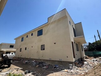 Wilmington, CA Apartments - 906 Lakme ave