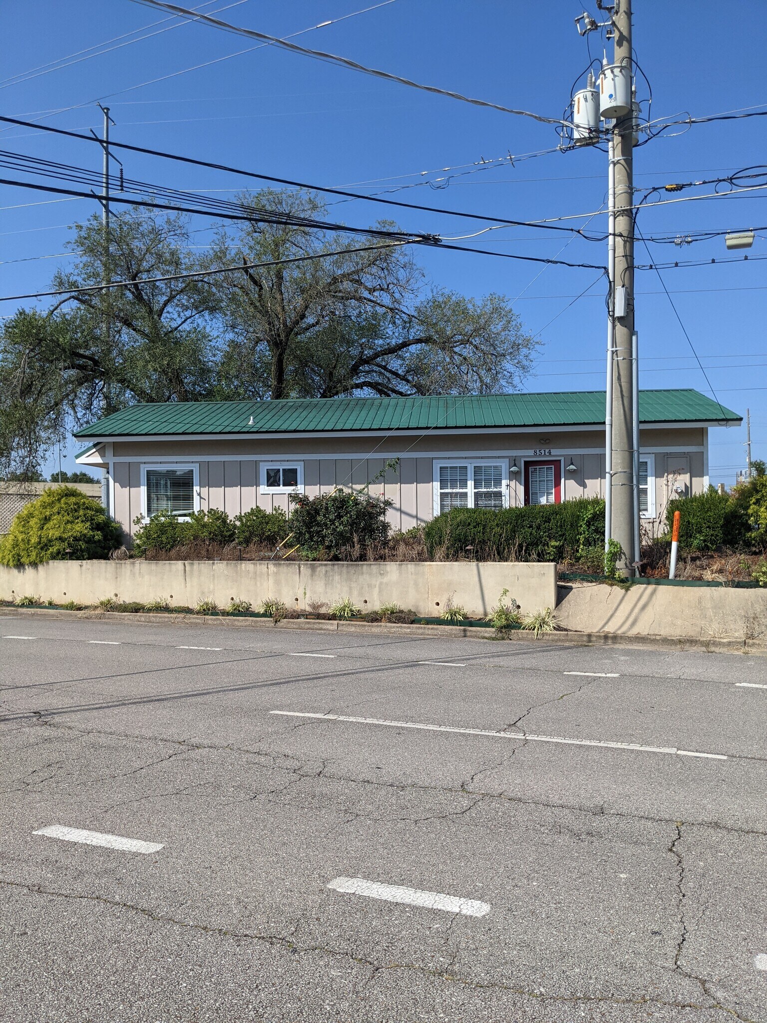 8514 Whitesburg Dr SW, Huntsville, AL for Rent
