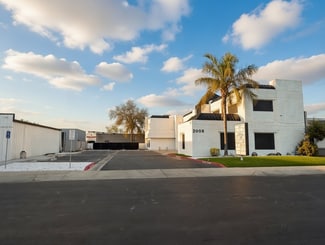 Visalia, CA Office/Retail - 2008 W Dorothea Ave