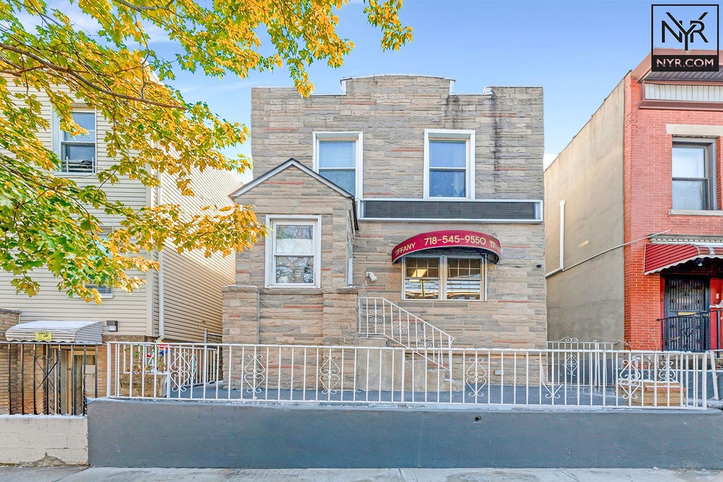 2559 31st St, Astoria, NY for Rent