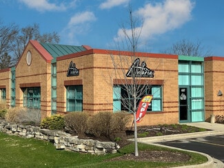 Woodstock, IL Office - 661-671 E Calhoun St