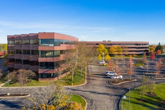 Mount Prospect, IL Office/Medical - 1221 E Business Center Dr