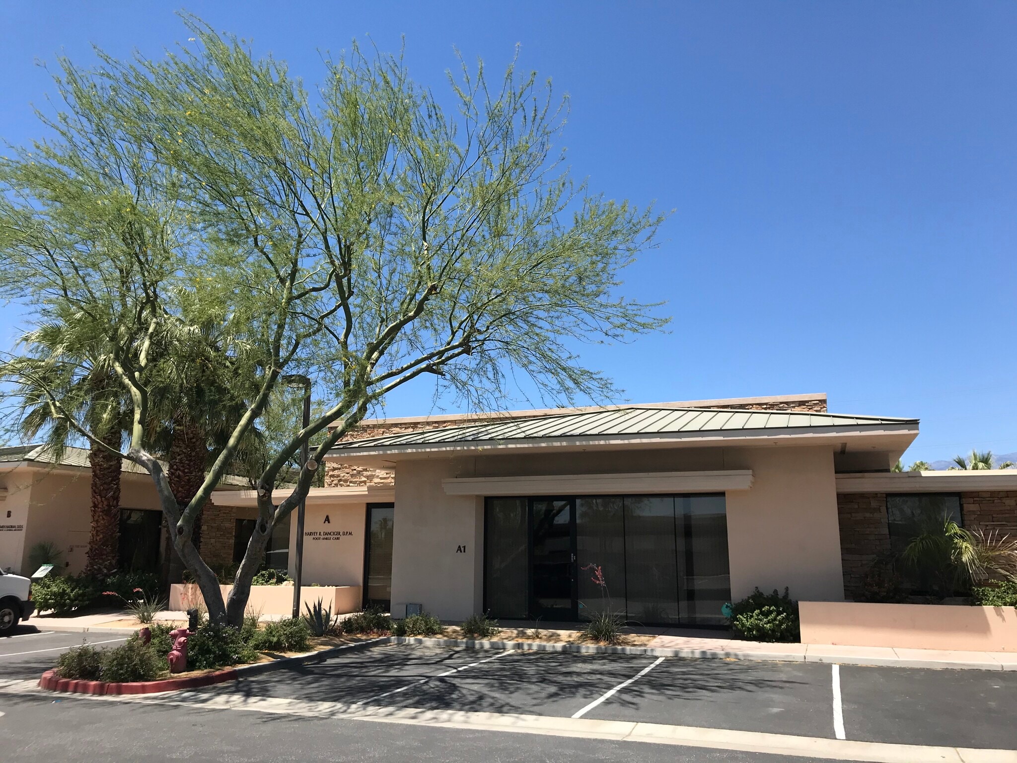 74000 Country Club Dr, Palm Desert, CA for Sale