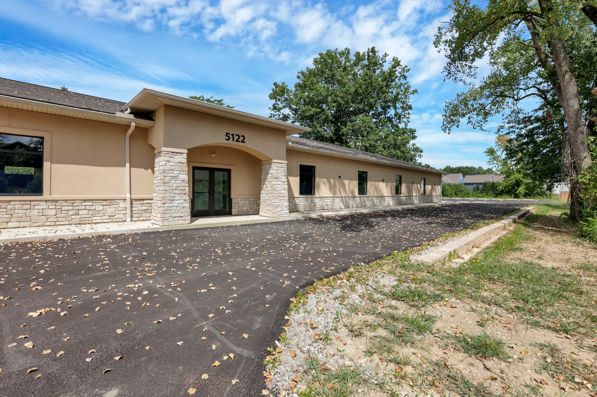 5122 Morse Rd, Columbus, OH for Rent