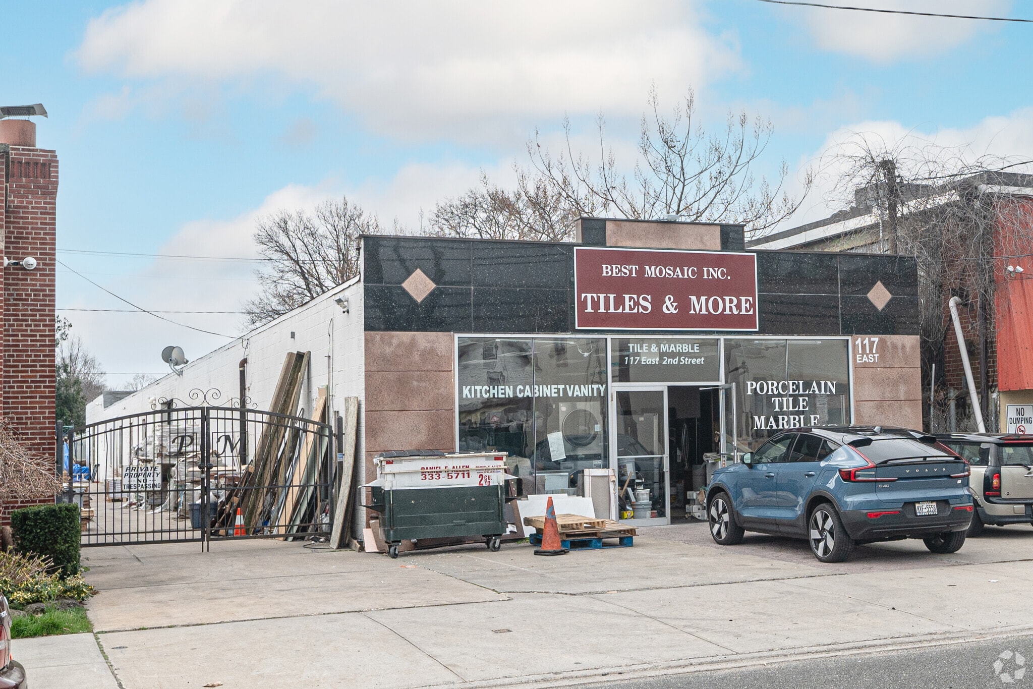 117 E 2nd St, Mineola, NY for Rent