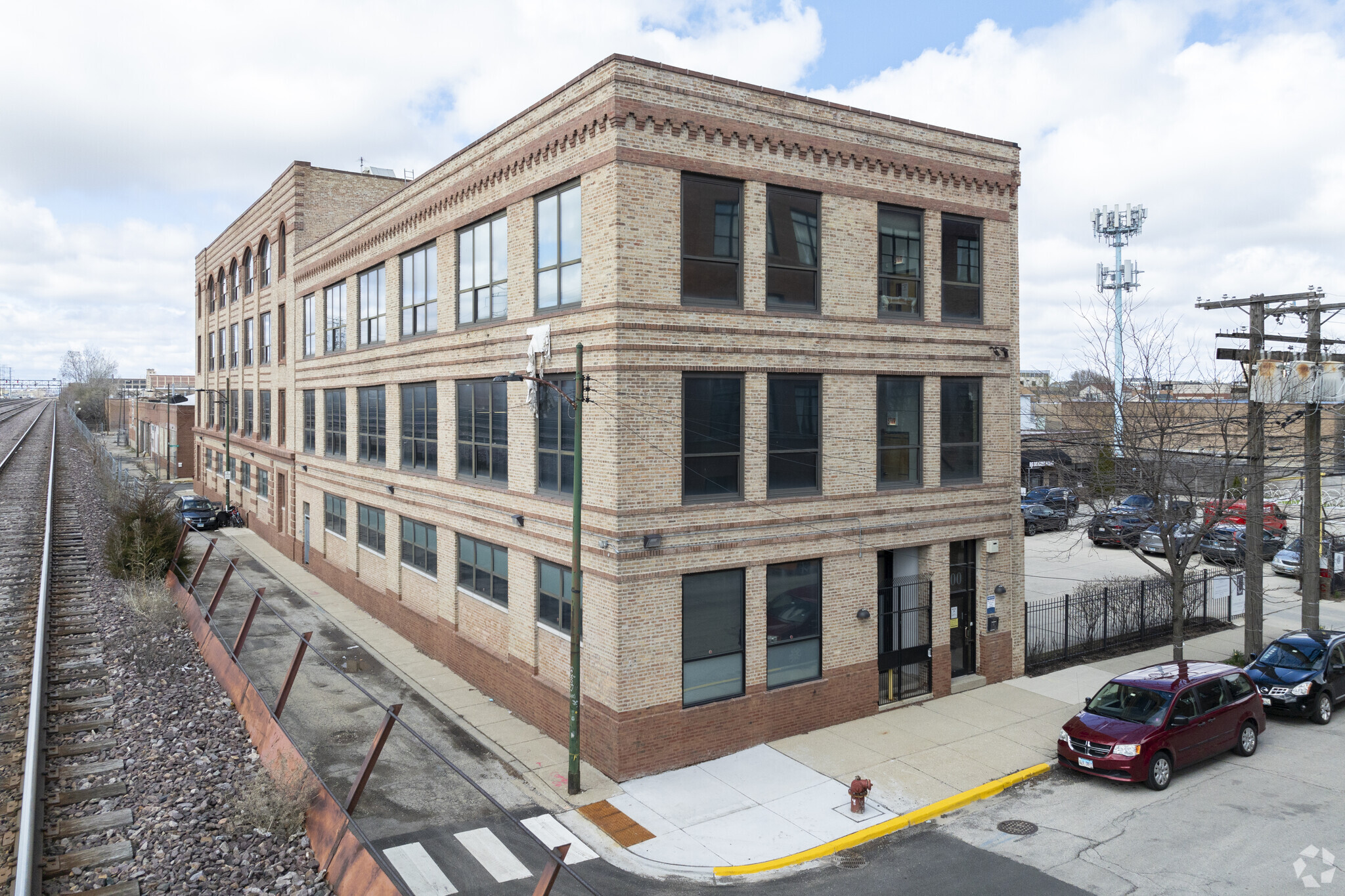 1900 W Kinzie St, Chicago, IL for Sale