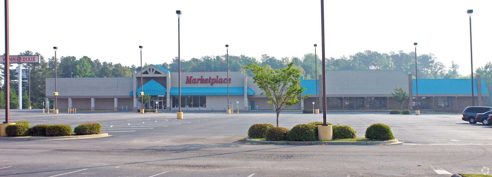 2768 Decker Blvd Columbia, SC 29223 Shopping Center Property for