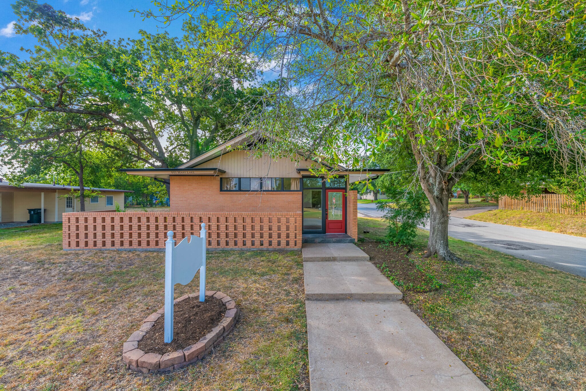 601 Mary Lake Dr, Bryan, TX for Rent