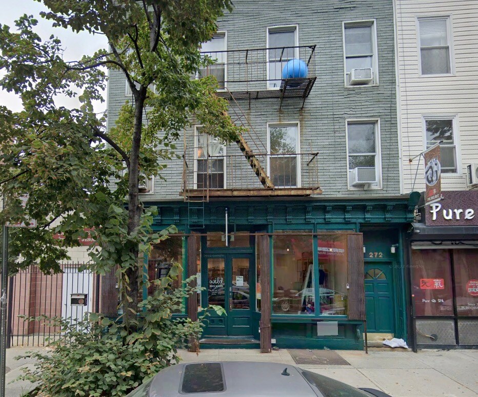 272 Driggs Ave, Brooklyn, NY for Rent