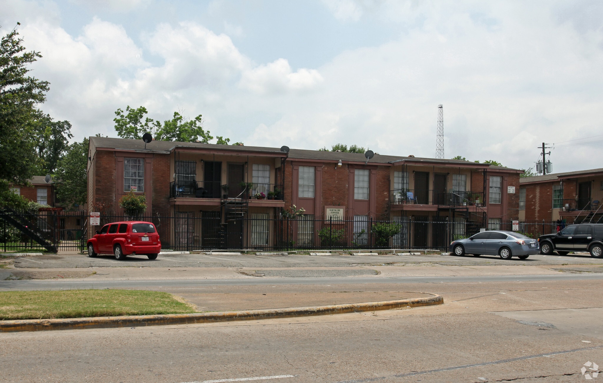 122 E Crosstimbers St, Houston, TX for Sale
