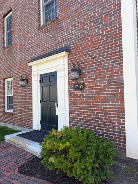45-49 Junction Sq, Concord, MA for Rent