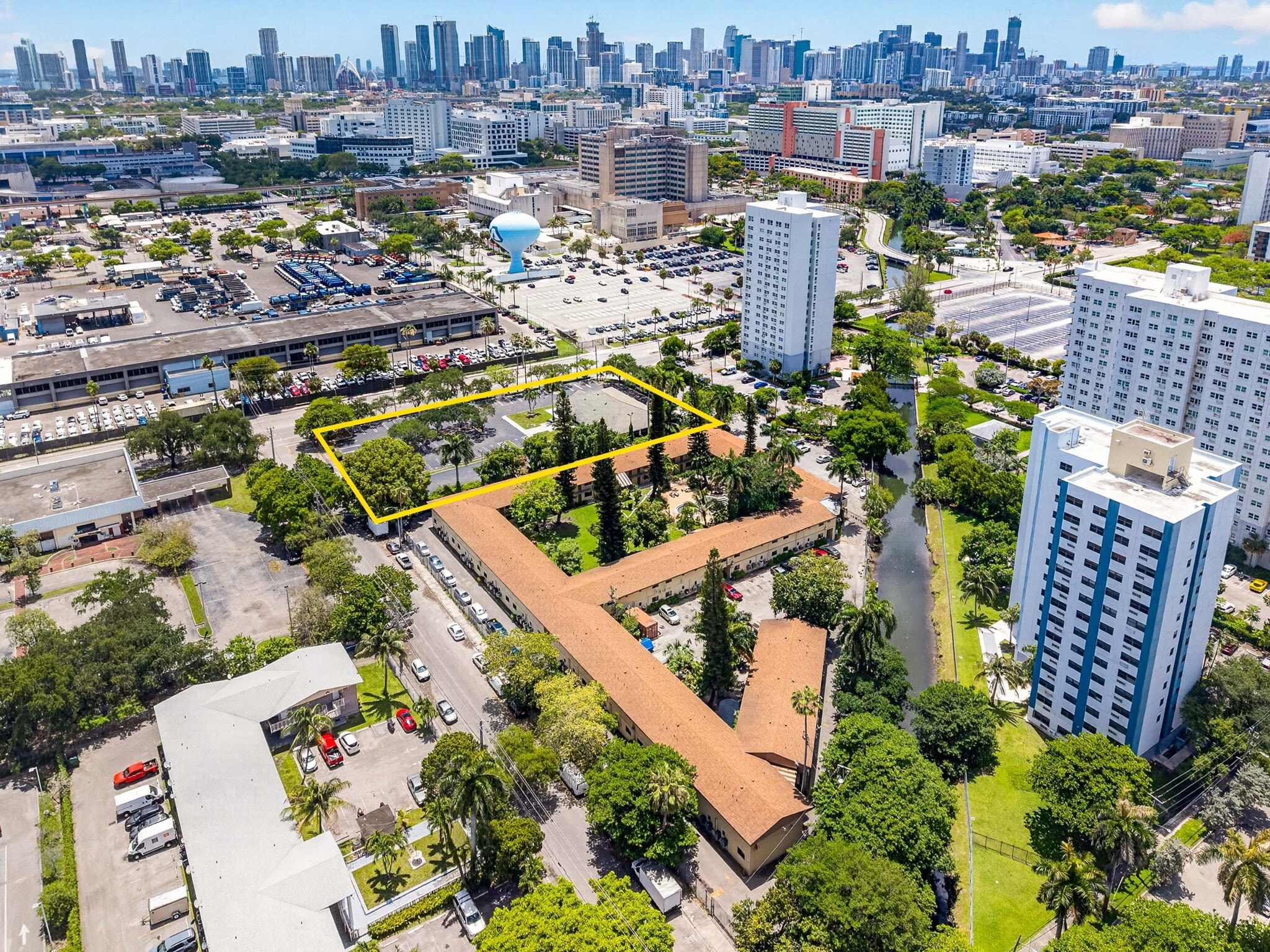 1902 NW 14th Ave, Miami, FL for Sale