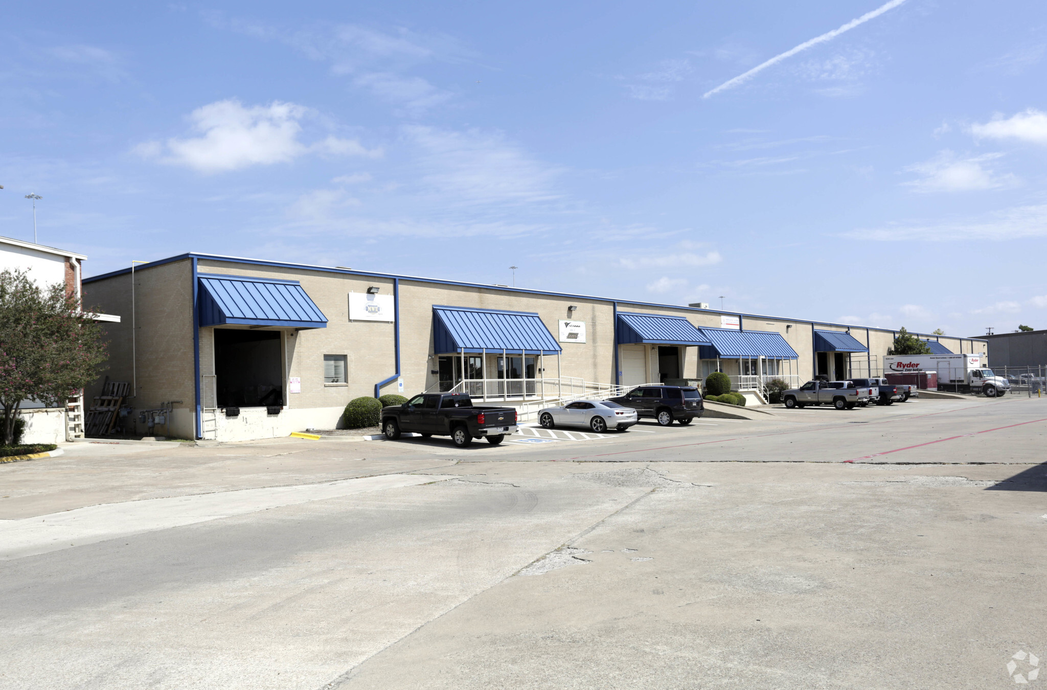 3211-3227 E Avenue E, Arlington, TX for Rent