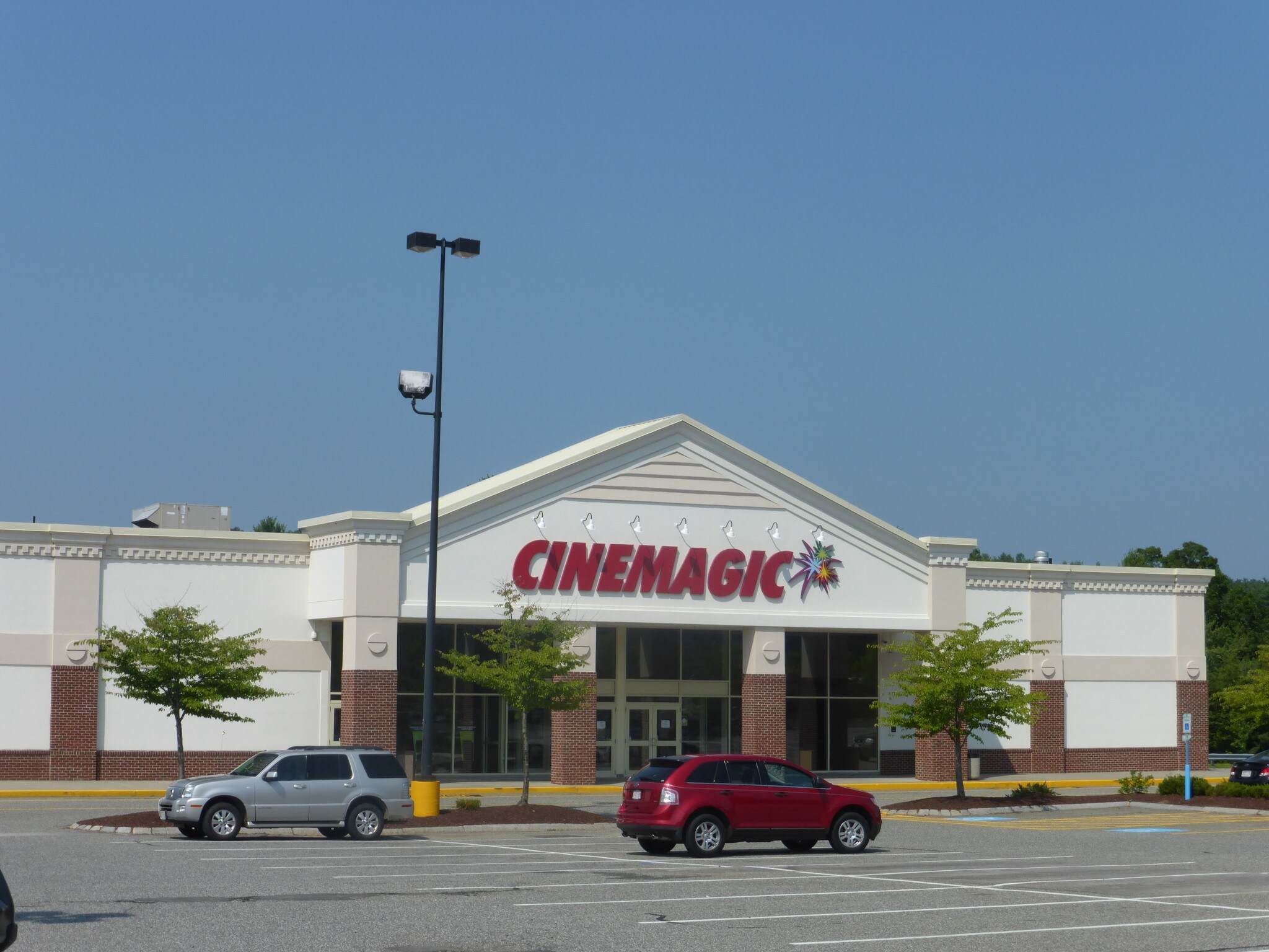 100120 Charlton Rd Sturbridge, MA 01566 Shopping Center Property for Lease on