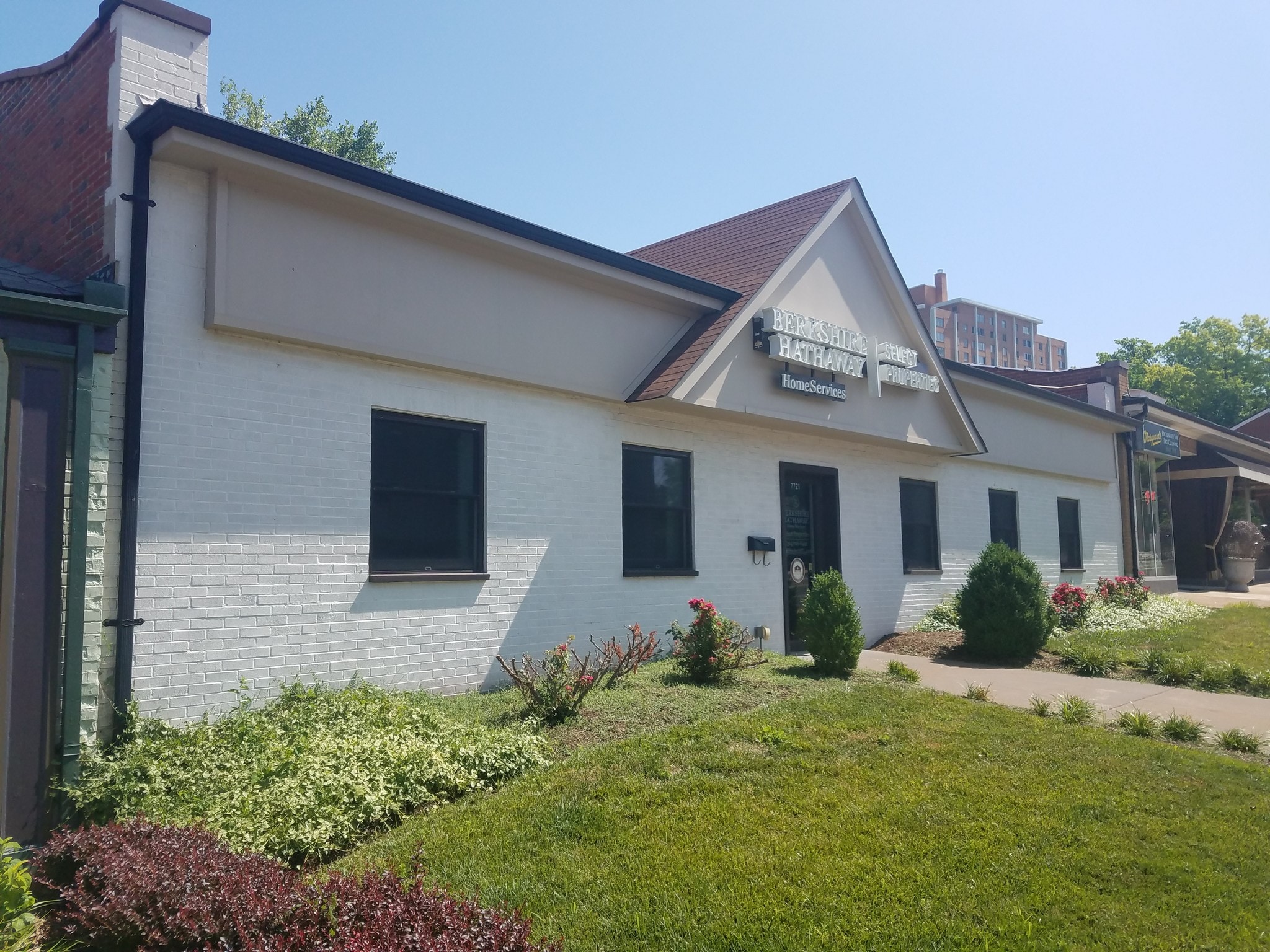 7721 Clayton Rd, Saint Louis, MO for Rent