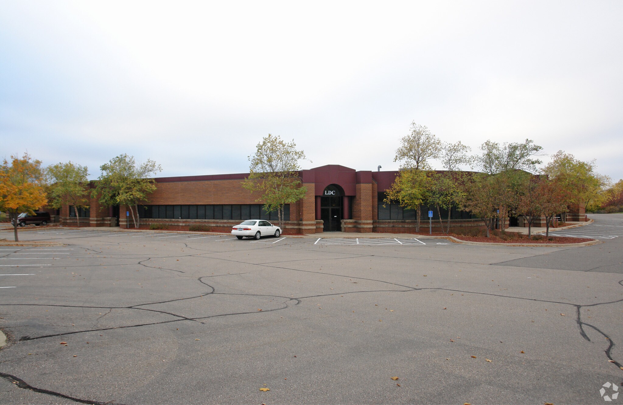 10025 Valley View Rd, Eden Prairie, MN for Rent