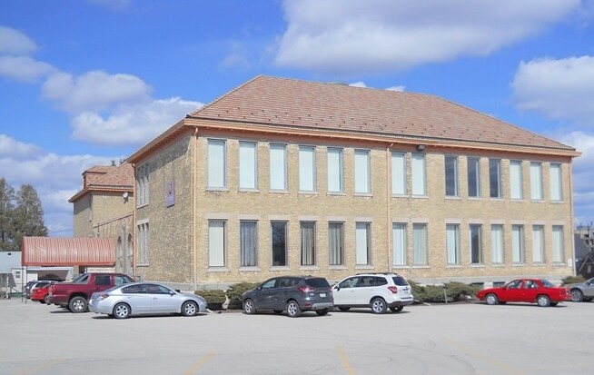 1034 S 18th St, Manitowoc, WI for Rent