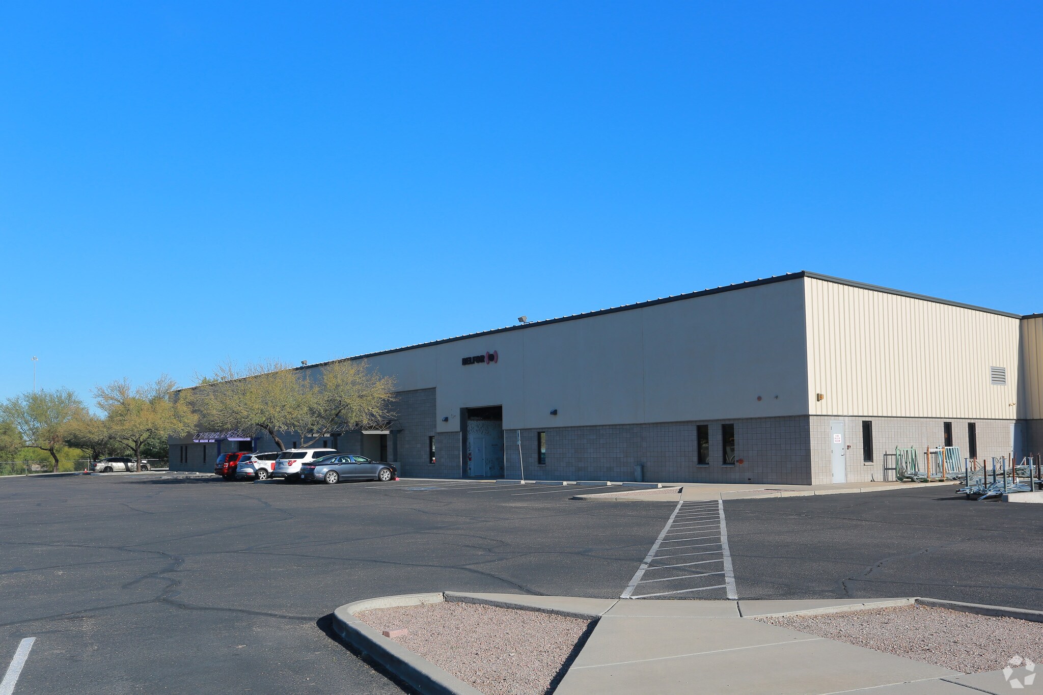 3248-3260 N Freeway Industrial Loop, Tucson, AZ for Rent