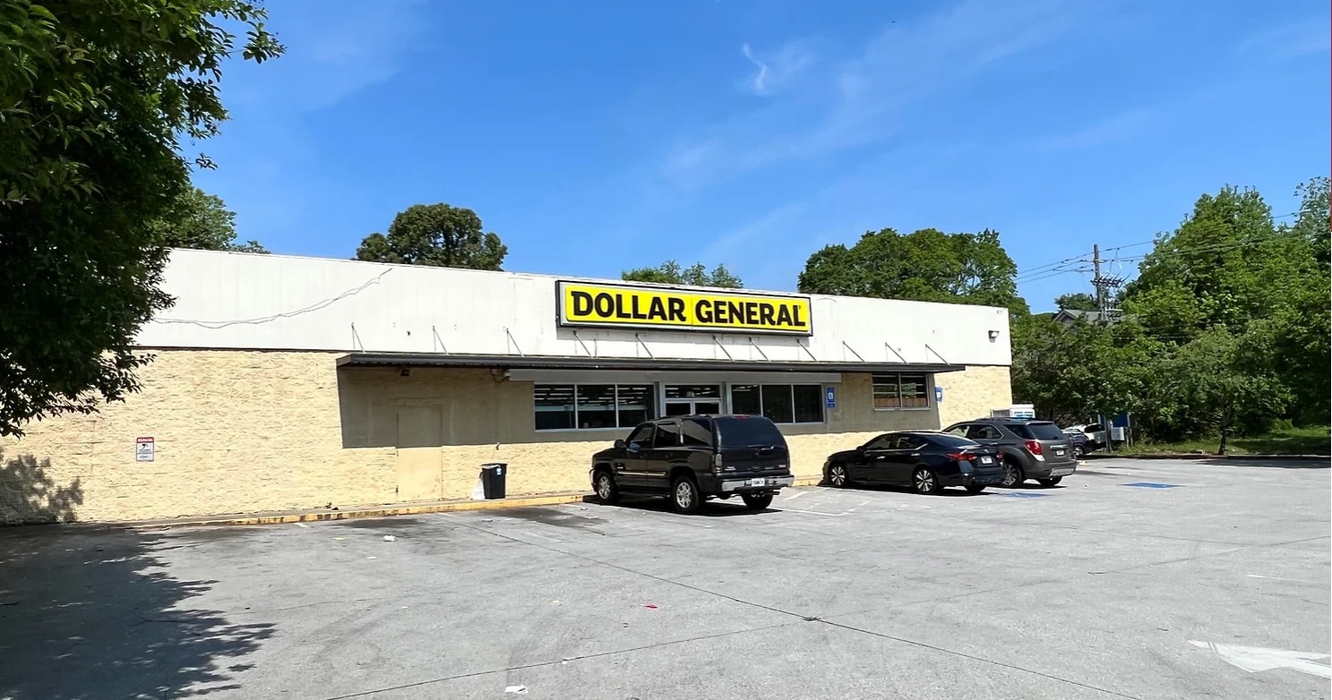 807 Cascade Ave SW, Atlanta, GA for Sale