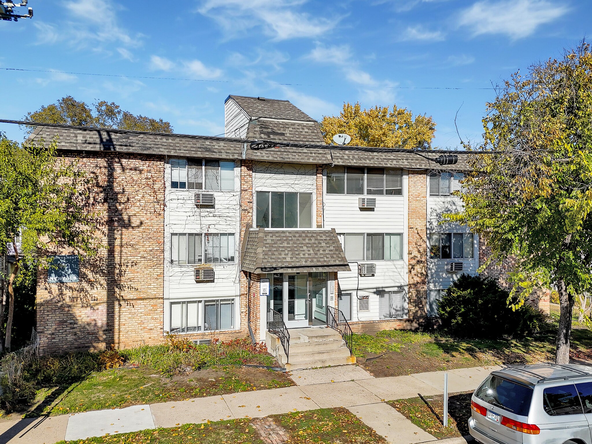 1314 W 28th St, Minneapolis, MN for Sale