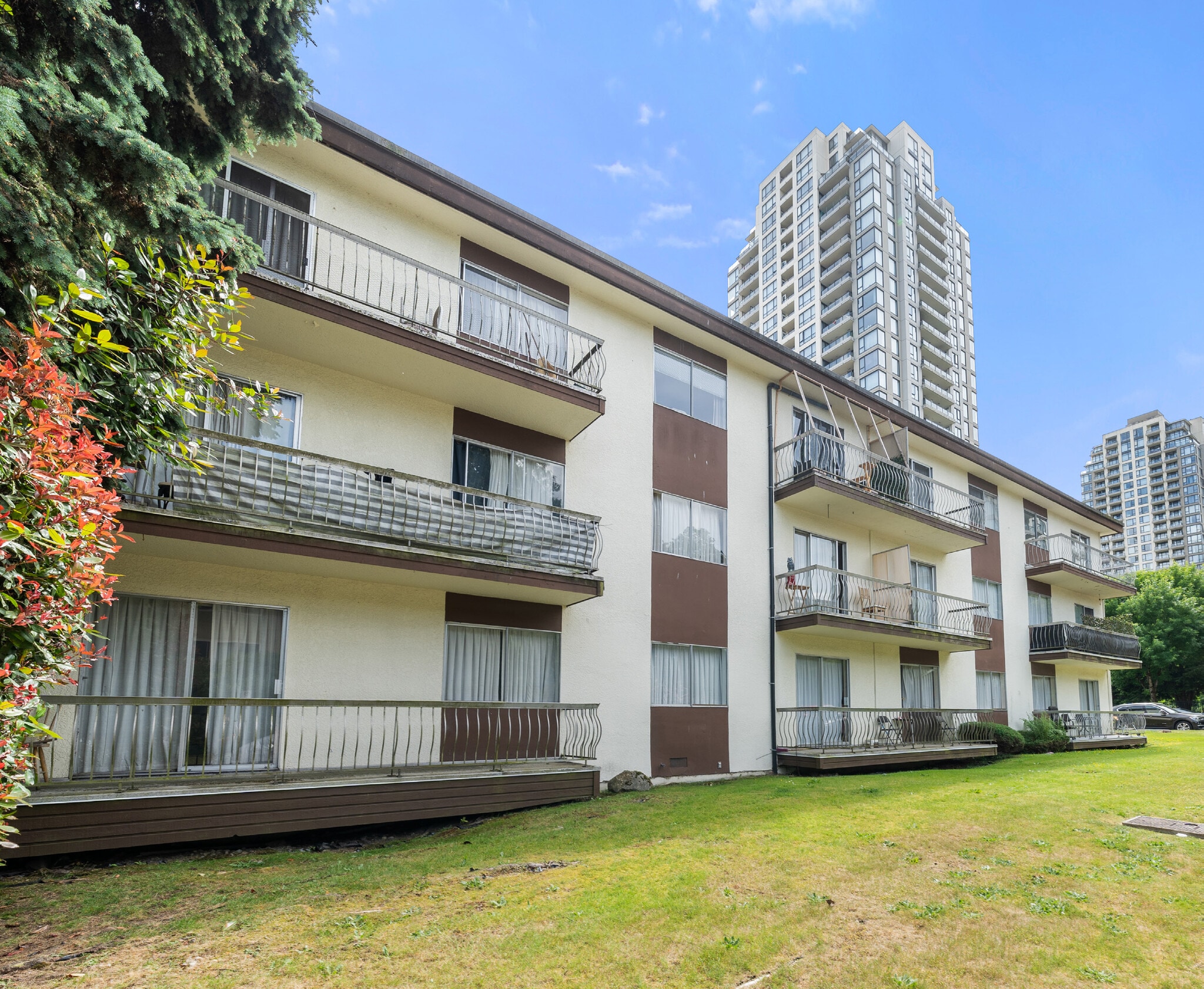 7030 Hall Ave, Burnaby, BC for Sale