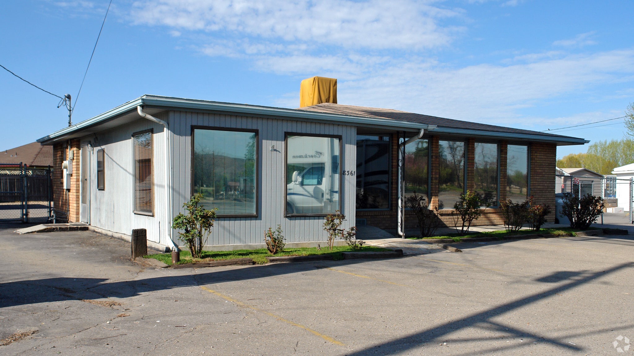 8361 W State St, Boise, ID for Sale