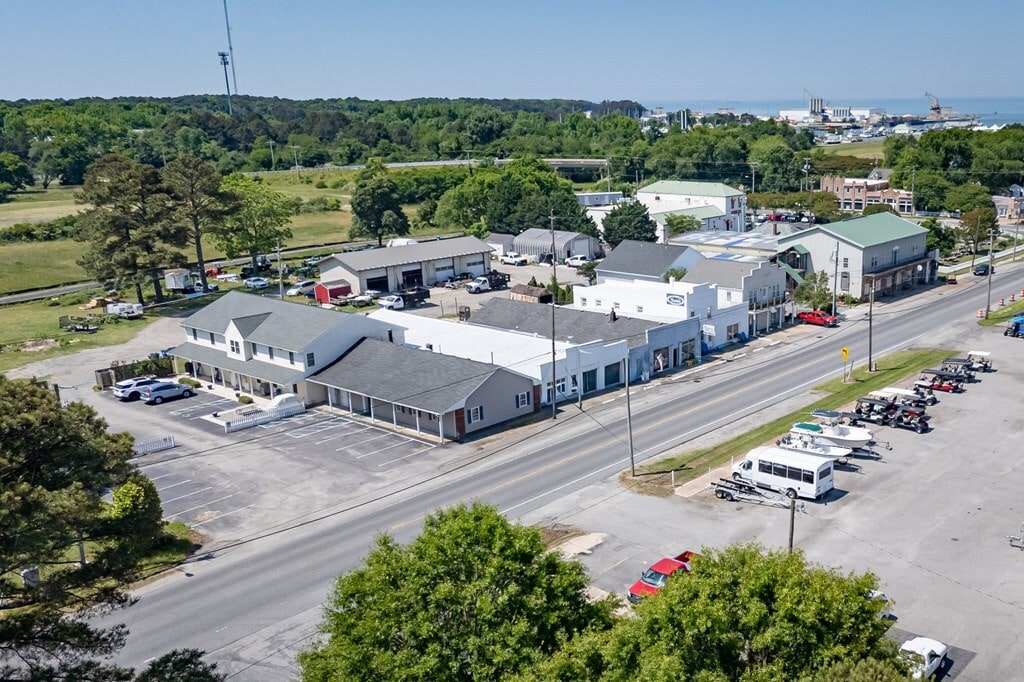 726 Randolph Ave, Cape Charles, VA for Sale
