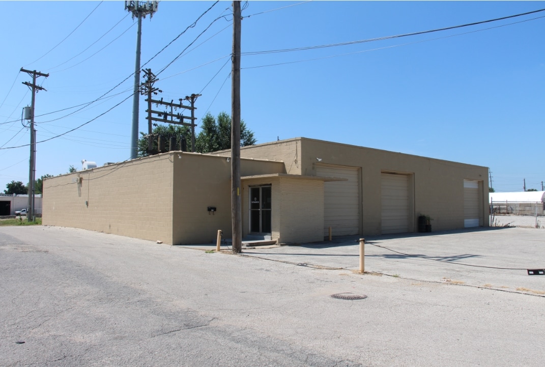 1015 McAlpine Ave, Kansas City, KS for Sale