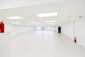 Yonkers, NY Retail - 29 Palisade Ave