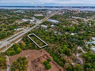 North Fort Myers, FL Commercial Land - 14421 N Cleveland Ave