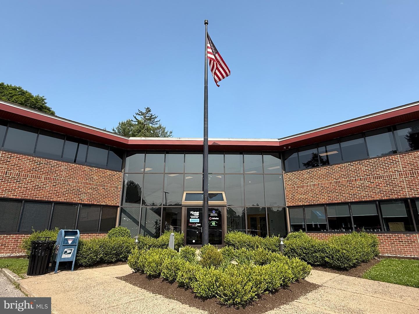 8101 Washington Ln, Wyncote, PA for Rent