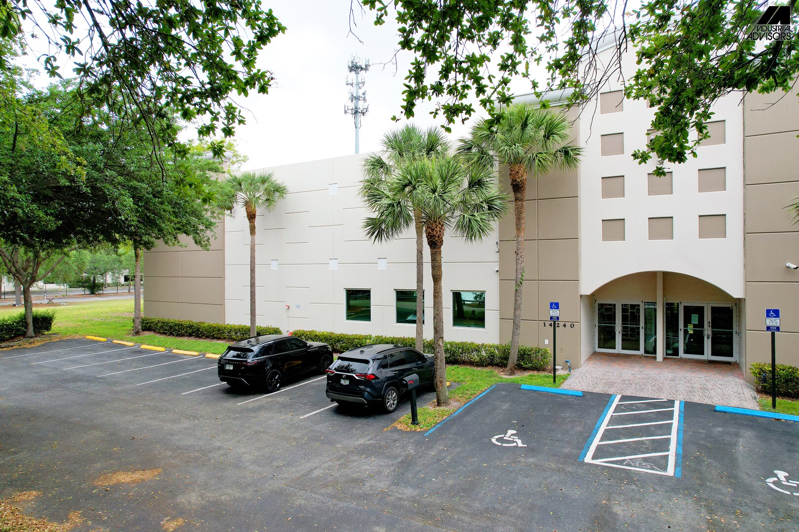 14240 Palmetto Frontage Rd, Miami Lakes, FL for Rent