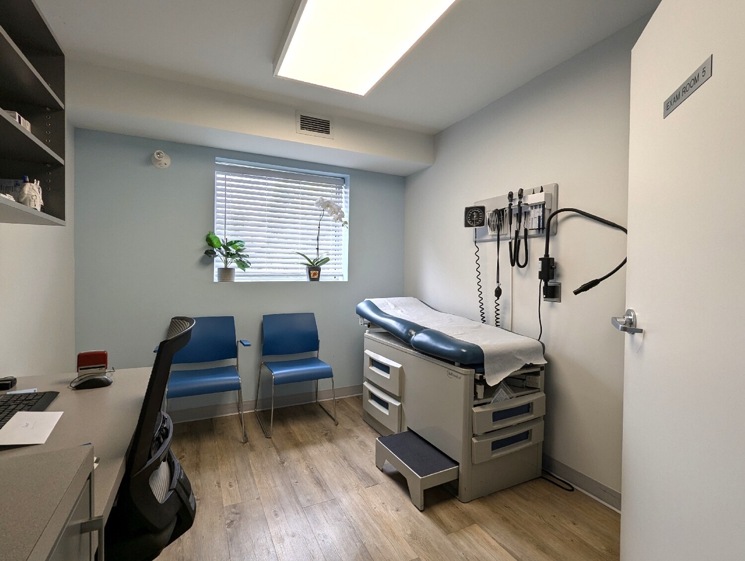 2910 Dufferin St, Toronto, ON for Rent