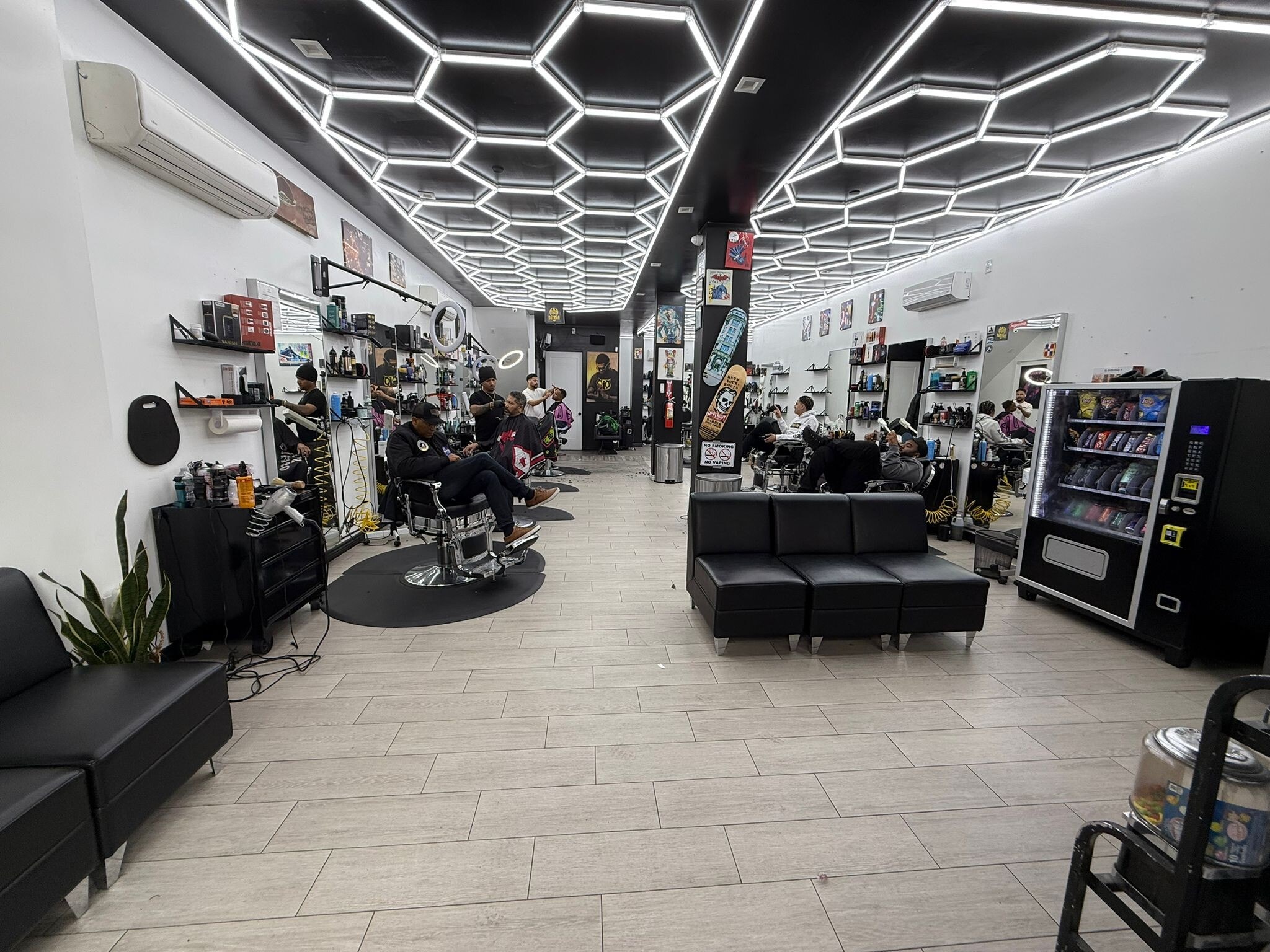 77-85 Graham Ave, Brooklyn, NY for Rent